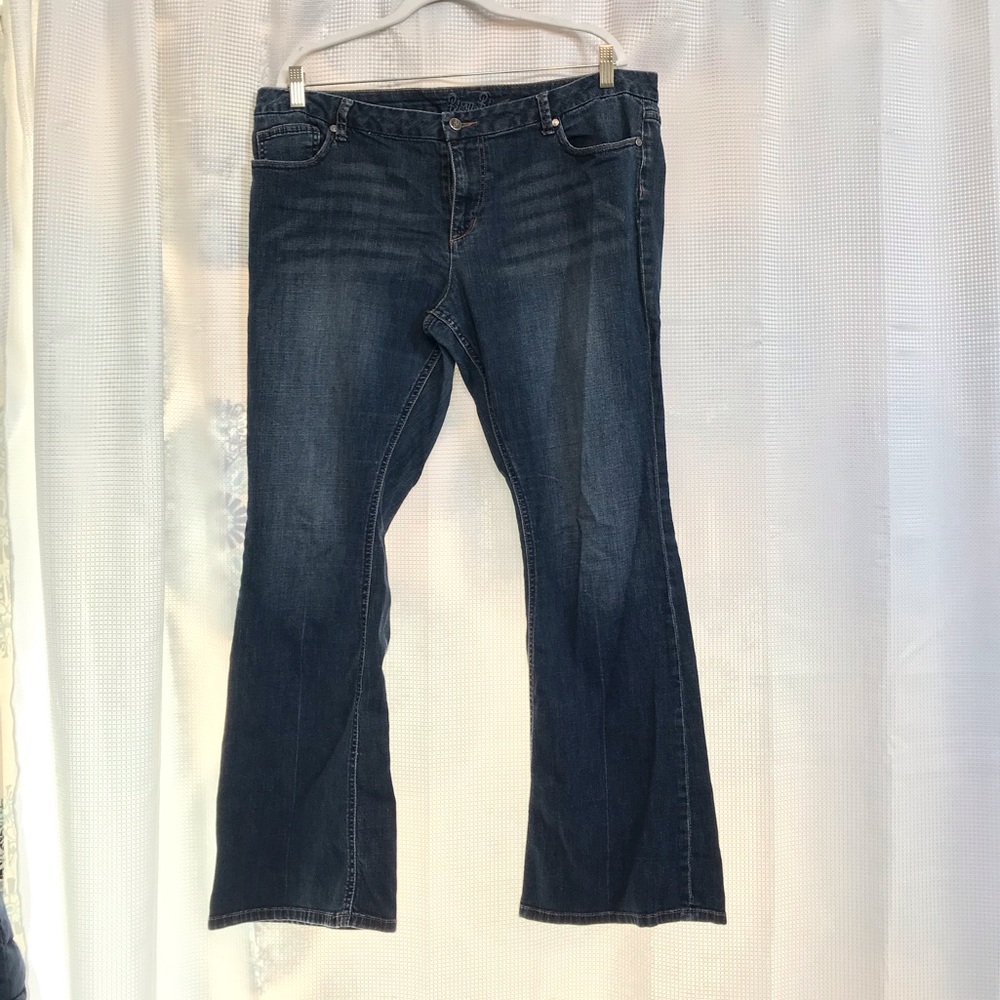 Bisou Bisou Jeans